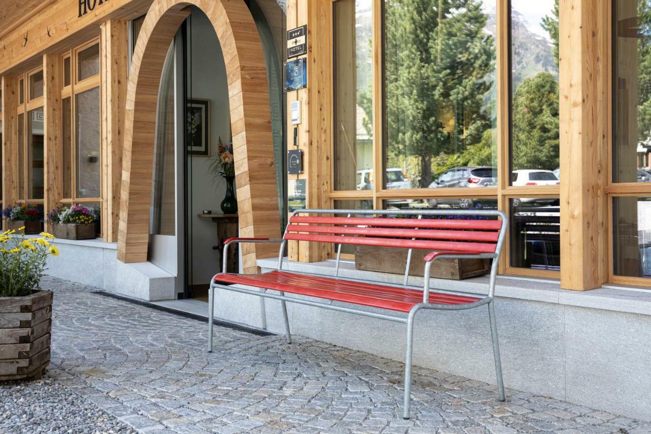 Hotel Chesa Randolina Sils Maria Exterior photo